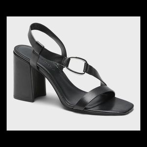 Leather slip-on block heel sandal! New never worn!